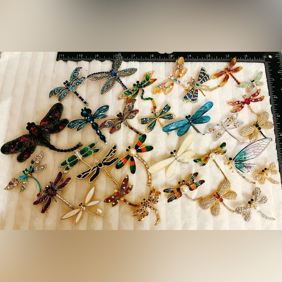 Jewelry - Lot of 30 Mixed Dragonfly Brooches - Colorful Enamel Crystal Rhinestone Pins